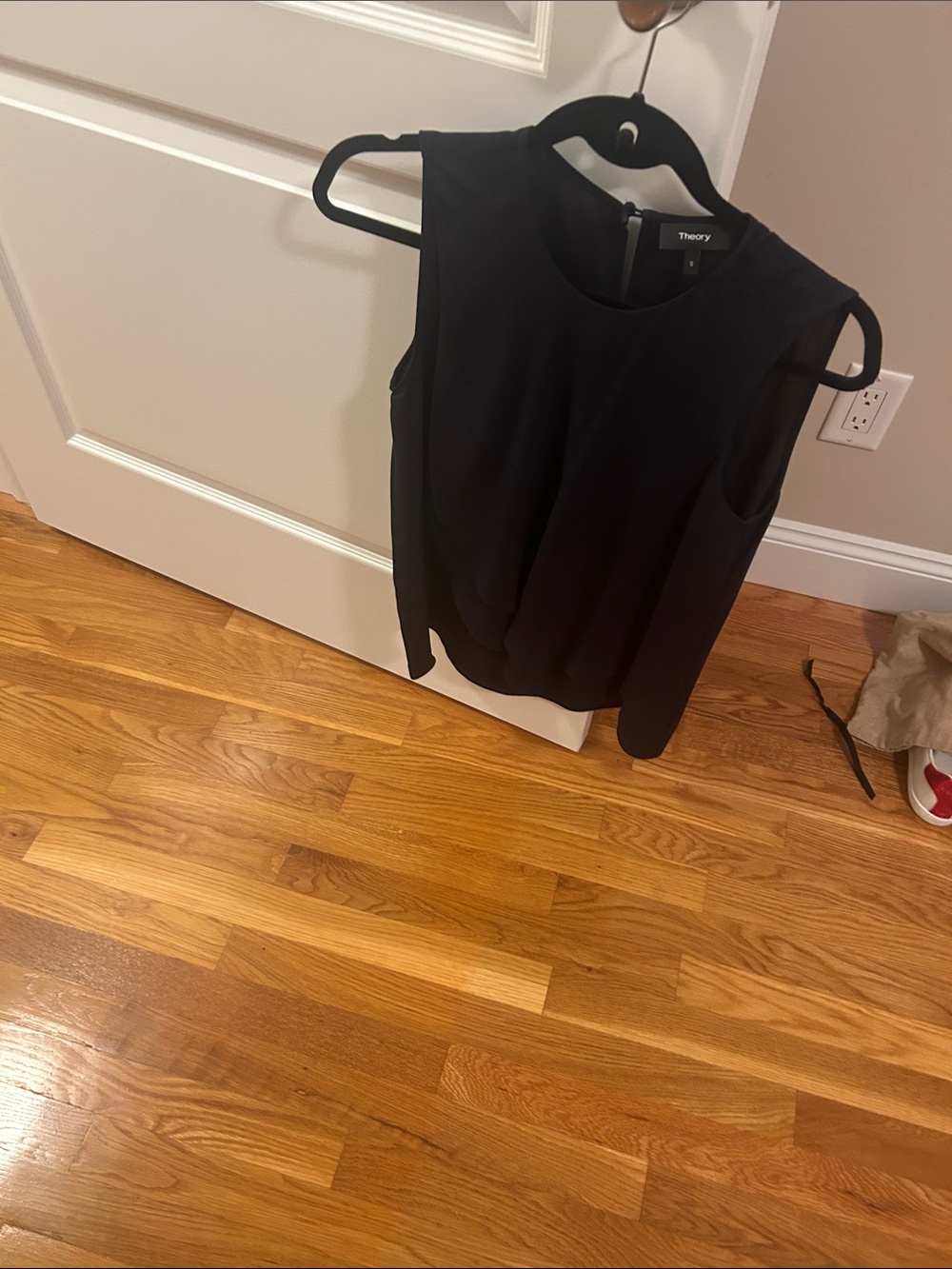Theory silk top